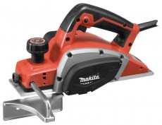 makita gyalugép 82mm 580w m1901