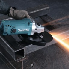 makita sarokcsiszoló 230 2000w ga9050r lágyindítás