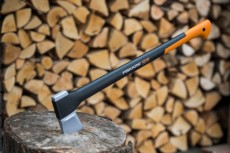 fiskars x21 fejsze hasító nagy 122473 (1015642)