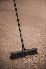 fiskars seprű univerzális 