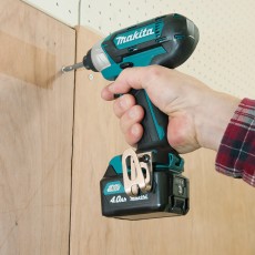 makita akkus ütve csavarbehajtó td110dz test