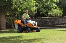 stihl fűnyíró traktor rt 6127.1 zl (61702000030)