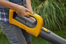 stiga lombfúvó akkus akksival,töltővel bl 100e kit (271504108/st2)